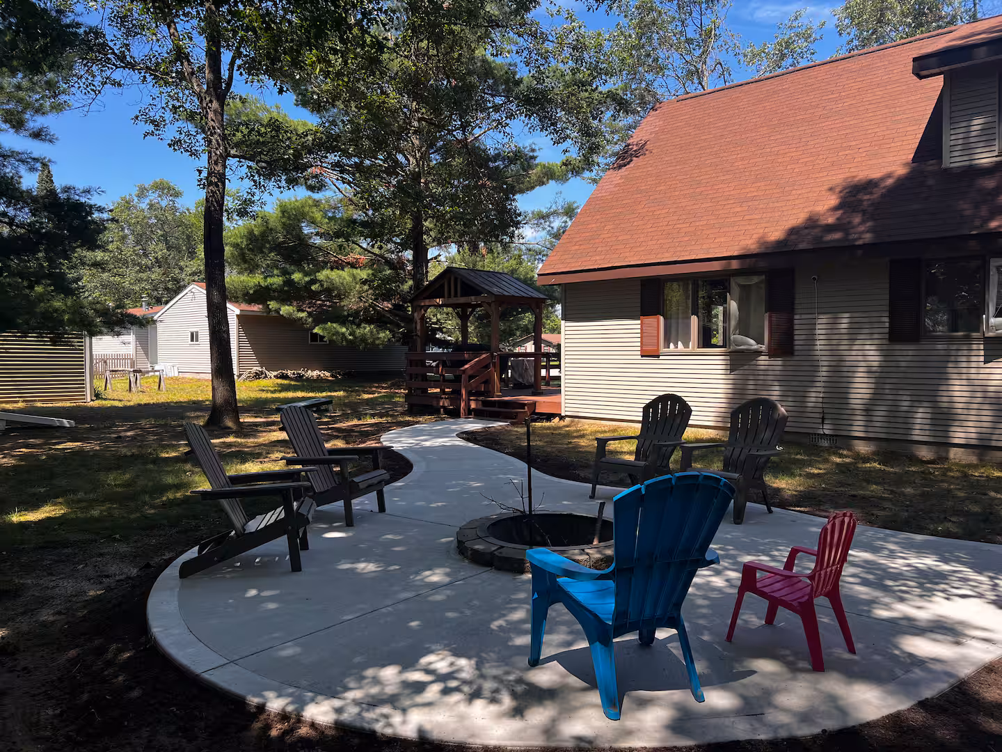 Fire pit at Clink's Cabin